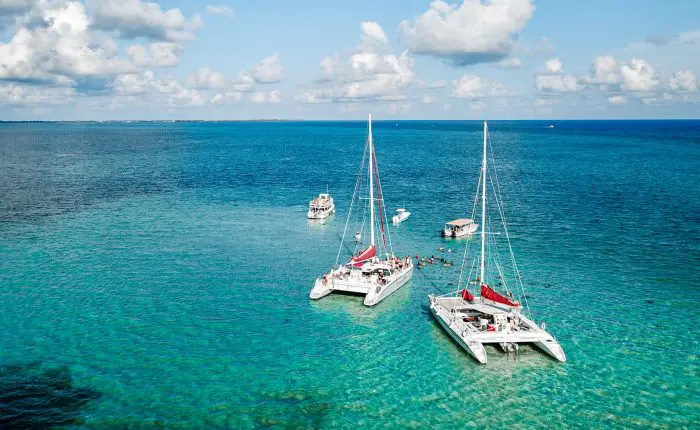 grand cayman catamaran stingray city